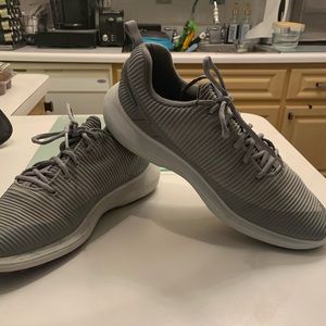 FootJoy Mens Flex XP Spike-less
Golf Shoes